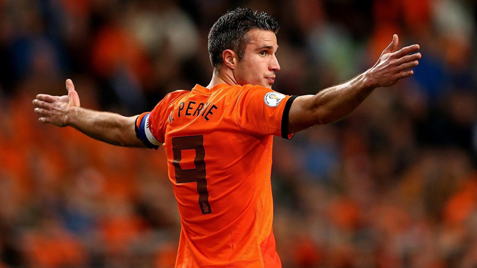 电竞记者专访带来更多一手信息分析深入，电竞新闻报道